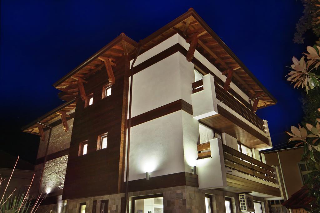 Anita Guest House & Relax Perushtitsa Εξωτερικό φωτογραφία